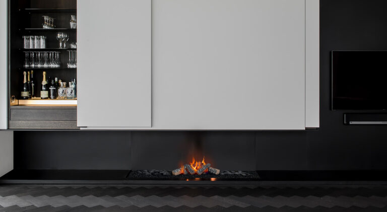 How to Arrange Gas Logs